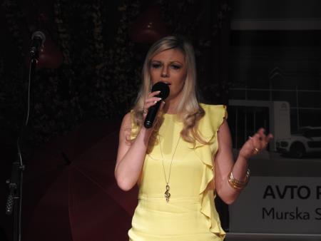 12. tradicionalni glasbeno-humoristični Valentinov koncert 66